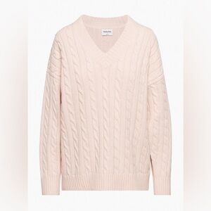 Aritzia Sunday best Peggy v neck sweater XXS - whisper white